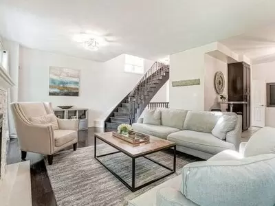 9 Mastwood Cres